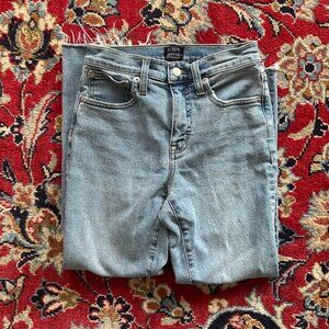 NWOT J.Crew Essential Straight Jeans